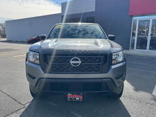 2022 Nissan Frontier S