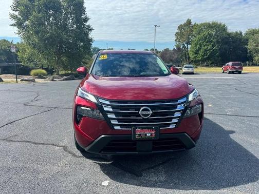 2025 Nissan Rogue SV