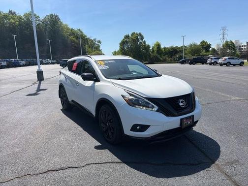 White 2018 Nissan Murano SL