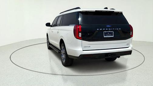 Star White Metallic Tri-Coat 2025 Ford Expedition Max Active 4x4