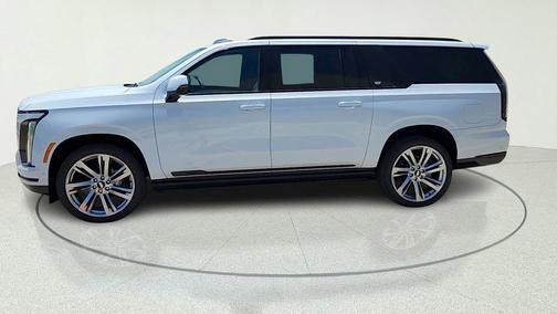Vibrant White Tricoat 2026 Cadillac Escalade ESV Sport