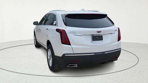 2026 Cadillac XT5 Luxury