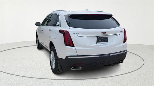 2026 Cadillac XT5 Luxury
