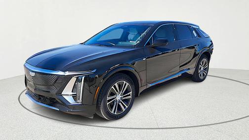 Stellar Black Metallic 2026 Cadillac LYRIQ Luxury