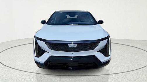 Vibrant White Tricoat 2026 Cadillac OPTIQ Sport