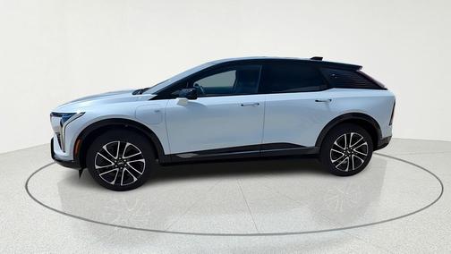 Vibrant White Tricoat 2026 Cadillac OPTIQ Sport