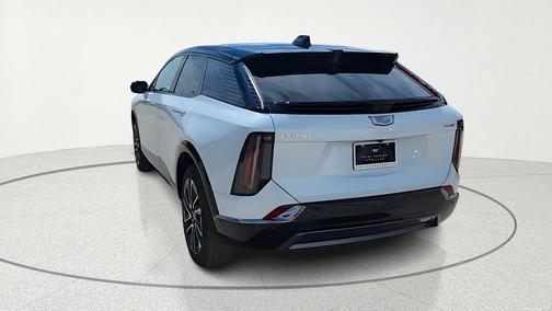 Vibrant White Tricoat 2026 Cadillac OPTIQ Sport