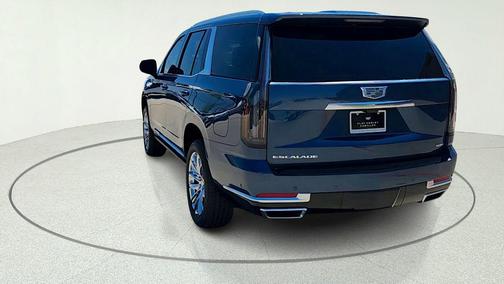 Deep Sea Metallic 2026 Cadillac Escalade Luxury