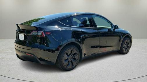 2025 Tesla Model Y Long Range Dual Motor All-Wheel Drive