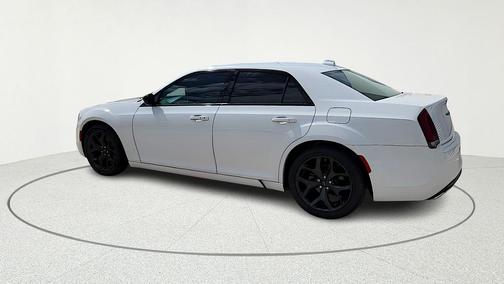 2023 Chrysler 300 Touring