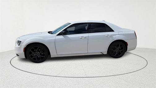 2023 Chrysler 300 Touring