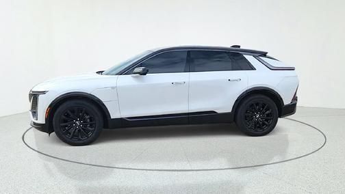 Crystal White Tricoat 2024 Cadillac LYRIQ Sport