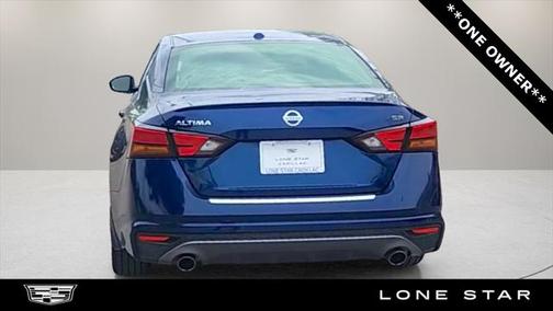 2022 Nissan Altima SR FWD