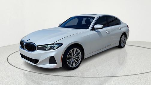 White Metallic 2024 BMW 330 330i