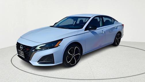 2024 Nissan Altima SR FWD