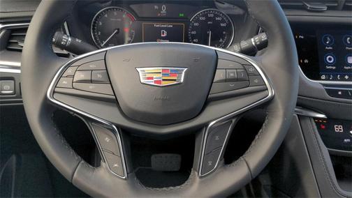 2023 Cadillac XT5 Luxury