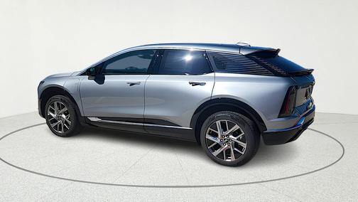 2026 Cadillac OPTIQ Premium Luxury