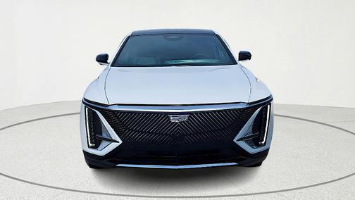 Vibrant White Tricoat 2026 Cadillac LYRIQ Luxury