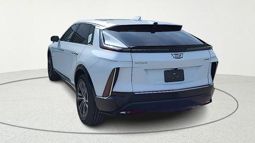 Vibrant White Tricoat 2026 Cadillac LYRIQ Luxury