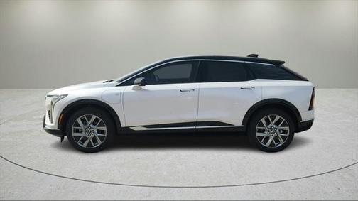 2025 Cadillac OPTIQ Sport