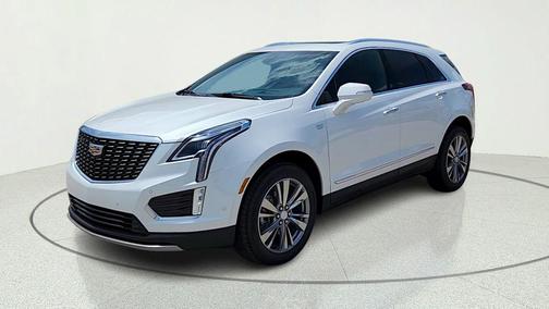 Crystal White Tricoat 2026 Cadillac XT5 Premium Luxury