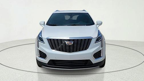 Crystal White Tricoat 2026 Cadillac XT5 Premium Luxury