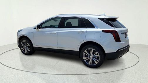 Crystal White Tricoat 2026 Cadillac XT5 Premium Luxury