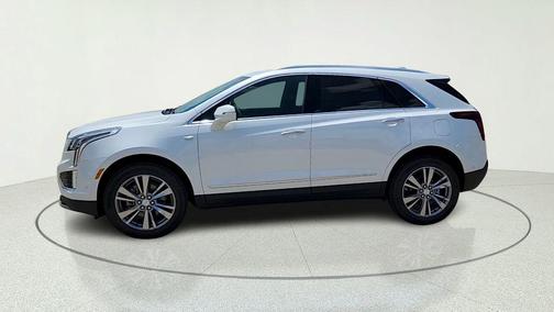 Crystal White Tricoat 2026 Cadillac XT5 Premium Luxury
