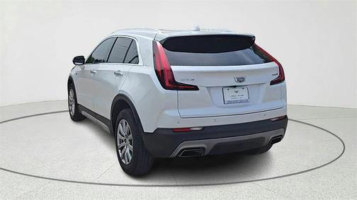 2022 Cadillac XT4 Premium Luxury