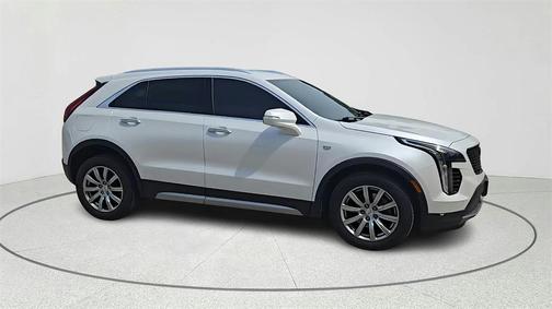 2022 Cadillac XT4 Premium Luxury