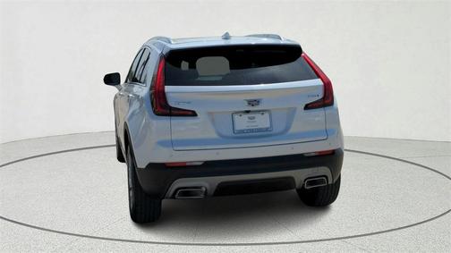 2022 Cadillac XT4 Premium Luxury