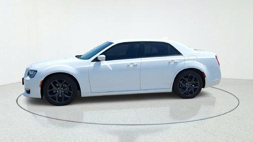 Bright White Clearcoat 2023 Chrysler 300 Touring