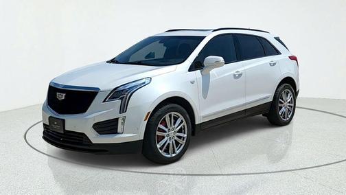 Crystal White Tricoat 2022 Cadillac XT5 Sport