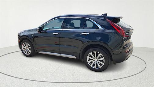 2022 Cadillac XT4 Premium Luxury