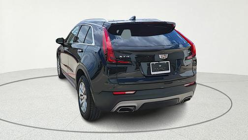 2022 Cadillac XT4 Premium Luxury