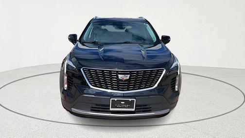 2022 Cadillac XT4 Premium Luxury