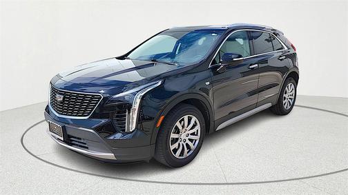 2022 Cadillac XT4 Premium Luxury