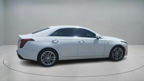 2023 Cadillac CT4 Premium Luxury