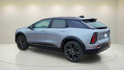 2025 Cadillac OPTIQ Luxury
