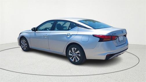 2024 Nissan Altima S FWD