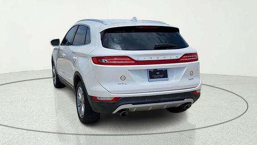 White Platinum 2018 Lincoln MKC Select