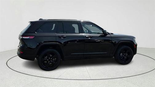2022 Jeep Grand Cherokee Altitude