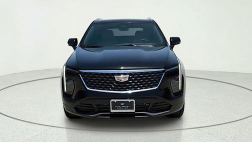 Stellar Black Metallic 2024 Cadillac XT4 Luxury