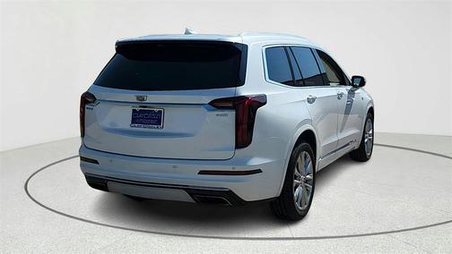 2022 Cadillac XT6 Premium Luxury FWD