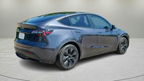 2024 Tesla Model Y Long Range Dual Motor All-Wheel Drive