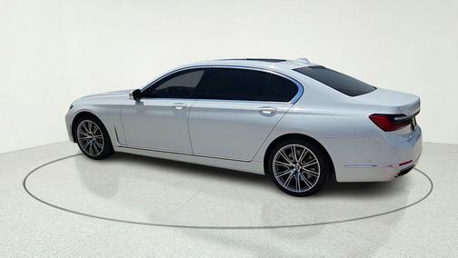 Alpine White 2020 BMW 740 740i
