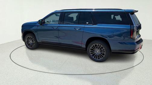 Deep Sea Metallic 2026 Cadillac Escalade ESV Sport Platinum