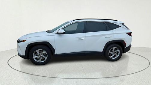 White Pearl 2024 Hyundai TUCSON SEL
