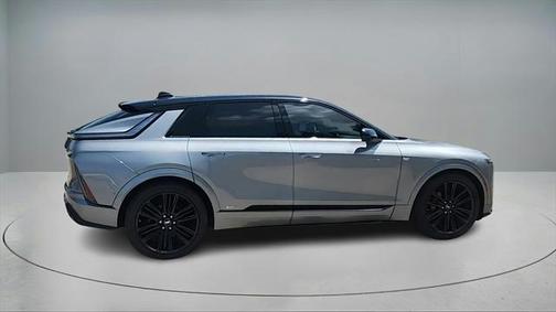 2026 Cadillac LYRIQ V-Series w/1SM
