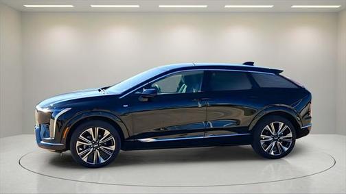 2025 Cadillac OPTIQ Luxury